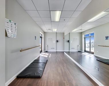 1322 S Prairie Avenue - Photo Thumbnail 15