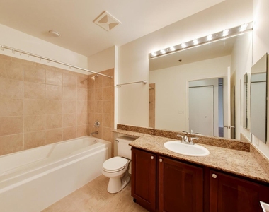 1322 S Prairie Avenue - Photo Thumbnail 12