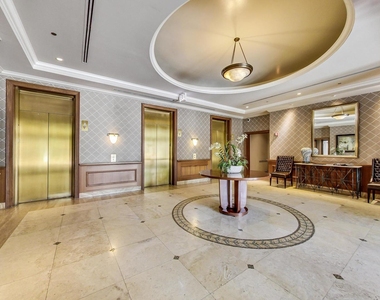1322 S Prairie Avenue - Photo Thumbnail 2