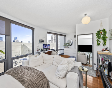 440 N Wabash Avenue - Photo Thumbnail 6
