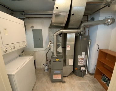 7440 W Everell Avenue - Photo Thumbnail 11