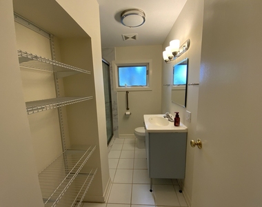 7440 W Everell Avenue - Photo Thumbnail 16
