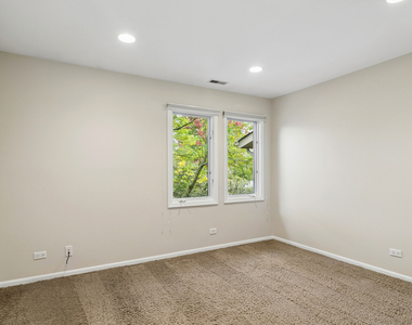 2059 Sheridan Road - Photo Thumbnail 13