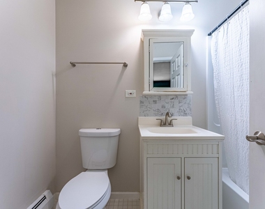 200 Willow Lane - Photo Thumbnail 16