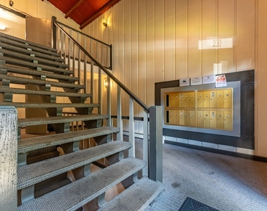 200 Willow Lane - Photo Thumbnail 22