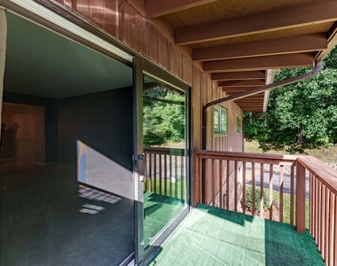 200 Willow Lane - Photo Thumbnail 20
