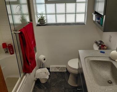5829 W 63rd Place - Photo Thumbnail 5