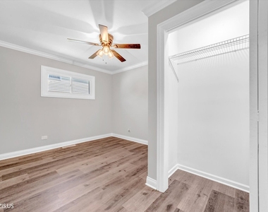28069 N Lake Drive - Photo Thumbnail 21