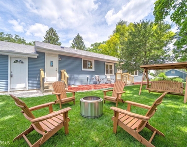 28069 N Lake Drive - Photo Thumbnail 25