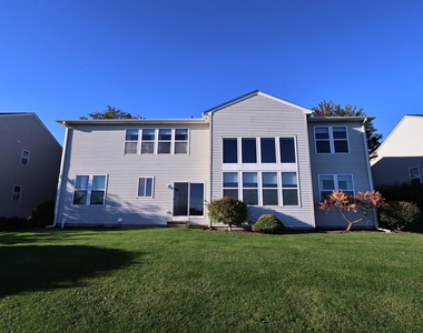 206 Chapin Way - Photo Thumbnail 23