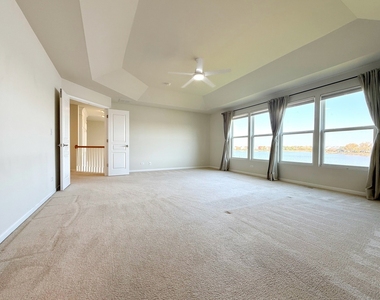 206 Chapin Way - Photo Thumbnail 14