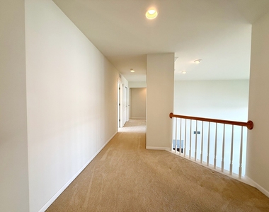 206 Chapin Way - Photo Thumbnail 21