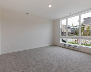 1289 Lakepointe Drive - Photo Thumbnail 12