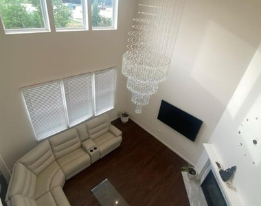3607 Ambrosia Drive - Photo Thumbnail 4