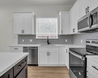 3829 Goodhope Street - Photo Thumbnail 10