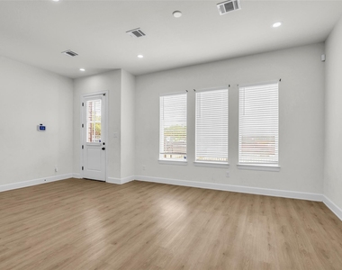 3829 Goodhope Street - Photo Thumbnail 1