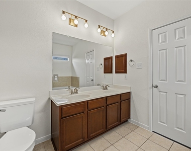5318 Fossil Stone Lane - Photo Thumbnail 21
