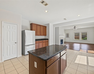 5318 Fossil Stone Lane - Photo Thumbnail 7