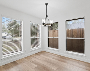 22 Braemar Forest Street - Photo Thumbnail 5