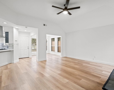 22 Braemar Forest Street - Photo Thumbnail 6
