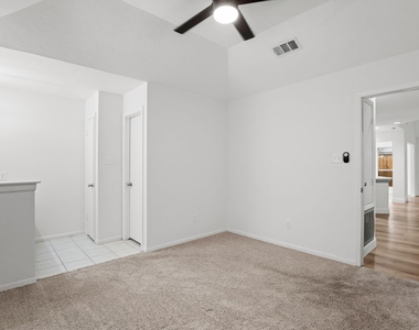 22 Braemar Forest Street - Photo Thumbnail 12