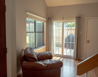 1482 Gemini Street - Photo Thumbnail 8