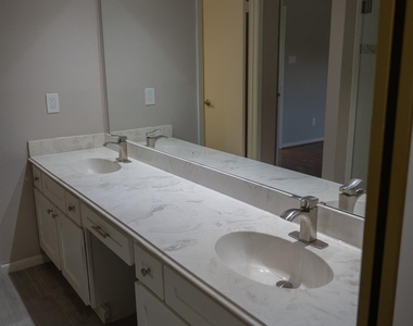 1482 Gemini Street - Photo Thumbnail 34