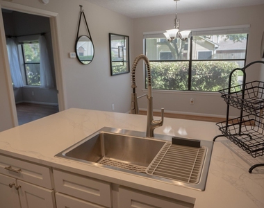 1482 Gemini Street - Photo Thumbnail 12
