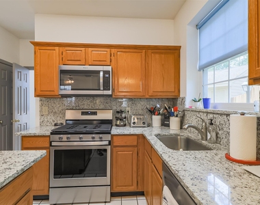 71 W Indian Sage Circle - Photo Thumbnail 7