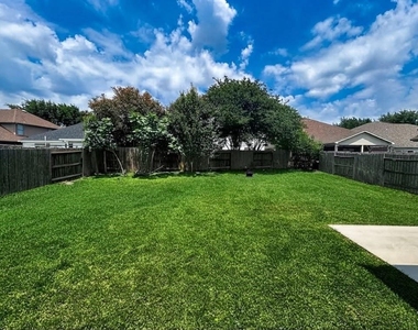 5527 Custard Apple Trail - Photo Thumbnail 14