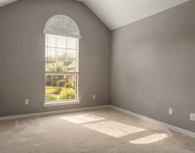 5527 Custard Apple Trail - Photo Thumbnail 10