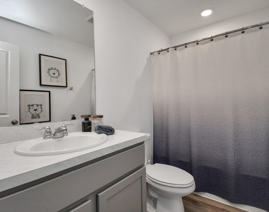 932 Gentle Moss Drive - Photo Thumbnail 28