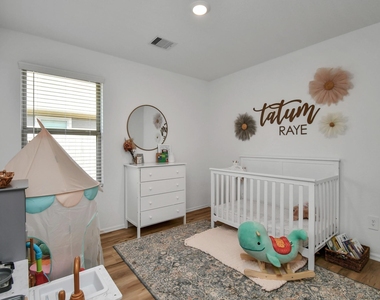 932 Gentle Moss Drive - Photo Thumbnail 29