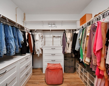 932 Gentle Moss Drive - Photo Thumbnail 22