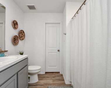 932 Gentle Moss Drive - Photo Thumbnail 20