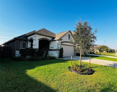 24739 Scarlatti Cantata Drive - Photo Thumbnail 4