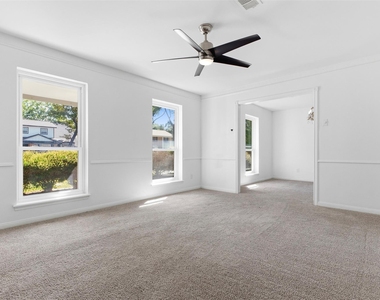 5814 Old Lodge Drive - Photo Thumbnail 11