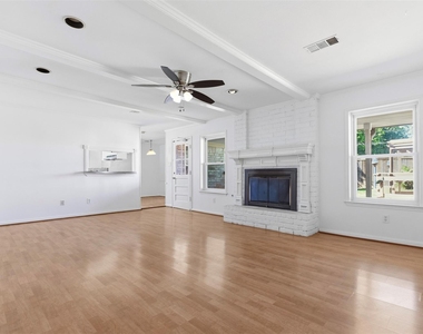 5814 Old Lodge Drive - Photo Thumbnail 3