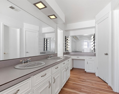 5814 Old Lodge Drive - Photo Thumbnail 17
