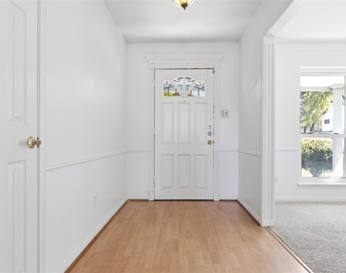 5814 Old Lodge Drive - Photo Thumbnail 2