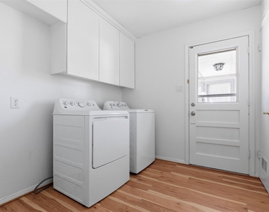 5814 Old Lodge Drive - Photo Thumbnail 21