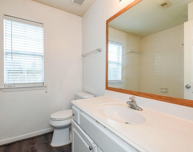 128 Long Canyon Lane - Photo Thumbnail 16