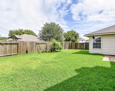 128 Long Canyon Lane - Photo Thumbnail 18