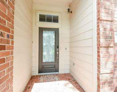 128 Long Canyon Lane - Photo Thumbnail 3