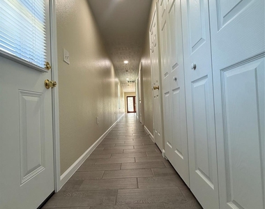 310 Misty Day Lane - Photo Thumbnail 13