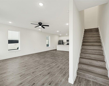 7957 Booker Street - Photo Thumbnail 5