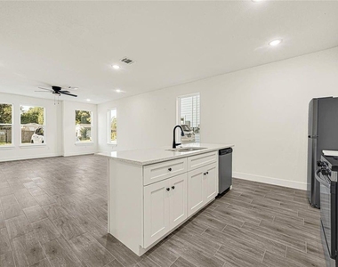 7957 Booker Street - Photo Thumbnail 7