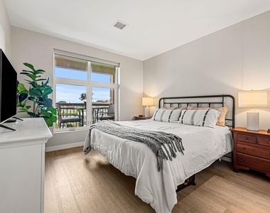18 Artisan - Photo Thumbnail 14