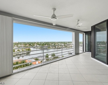4751 Gulf Shore Boulevard N - Photo Thumbnail 9