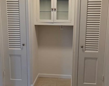 245 Hillside - Photo Thumbnail 10